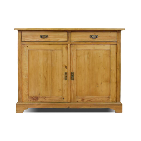 ANTIK SHOP Jugendstil Anrichte Jugendstil, um 1910 Fichte, biologisch gewachst B: 125 cm T: 53 cm H: 100 cm Jugendstilanrichte aus Weichholz.