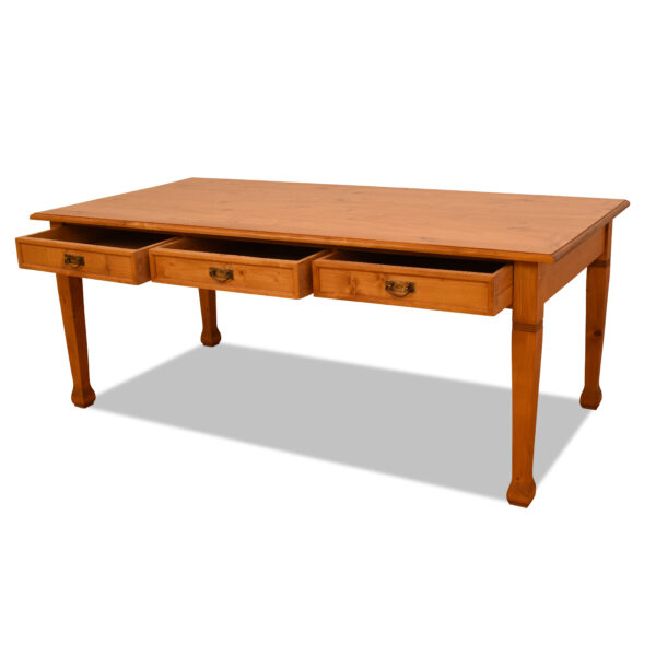 ANTIK SHOP Tisch Jugendstil StilJugendstil, um 1900Kiefer, biologisch gewachstB: 200 cm T: 100 cm H: 79 cmtraditionell aus Altholz gefertigt.