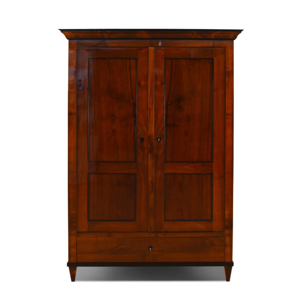 ANTIK SHOP, Schrank, Biedermeier um 1840, Nussbaum, Schellack handpoliert